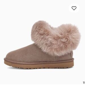 Ugg Classic Mini Fluff Collar With Box